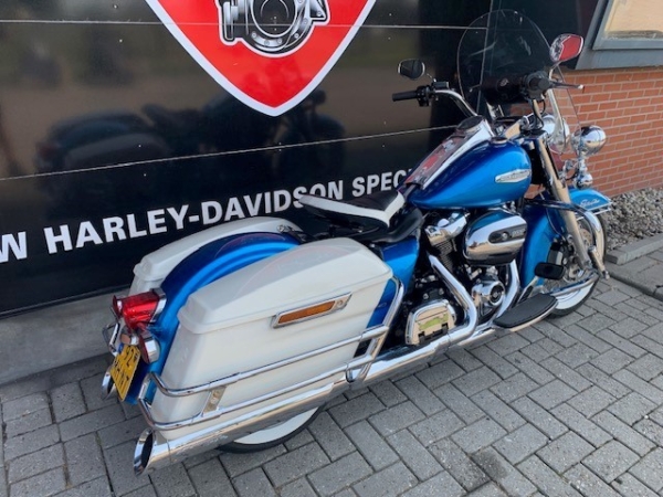 TOURING FLHRC ROADKING MODERN CLASSIC REVIVAL - Afbeelding 12