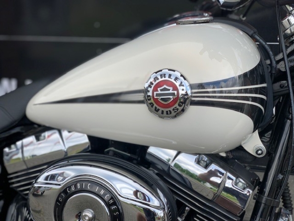 2014 FXSB SOFTAIL BREAKOUT 10.512 KM - Afbeelding 8
