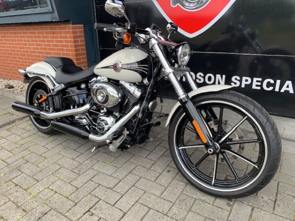 2014 FXSB SOFTAIL BREAKOUT 10.512 KM - Afbeelding 4