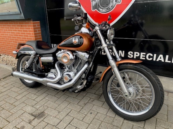 2008 FXDC DYNA CUSTOM 105-TH  ANNIVERSARY UITVOERING - Afbeelding 4