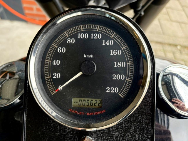 2007 FXSTB NIGHTTRAIN SPECIAL CODE BLACK 5.622 KM. - Afbeelding 6