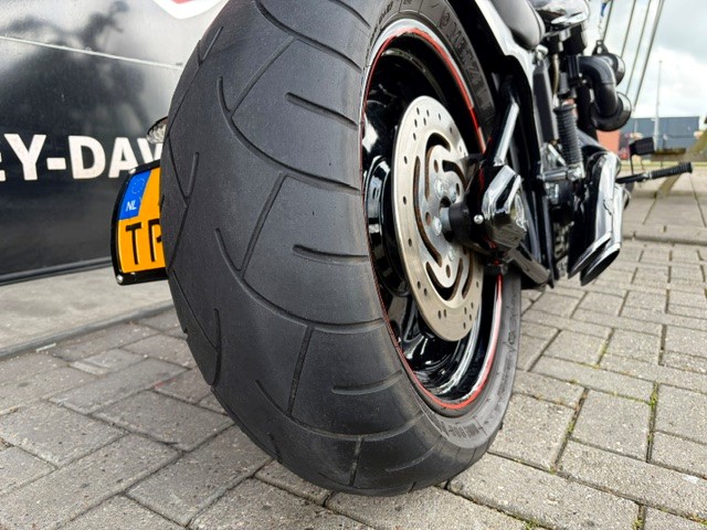 2007 FXSTB NIGHTTRAIN SPECIAL CODE BLACK 5.622 KM. - Afbeelding 4