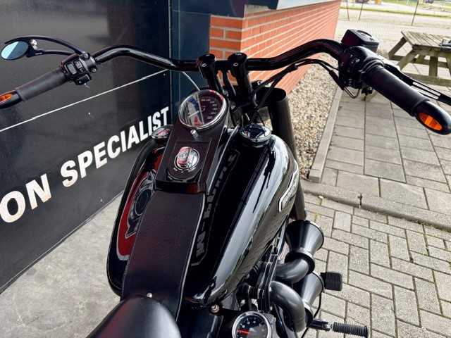 2007 FXSTB NIGHTTRAIN SPECIAL CODE BLACK 5.622 KM. - Afbeelding 8